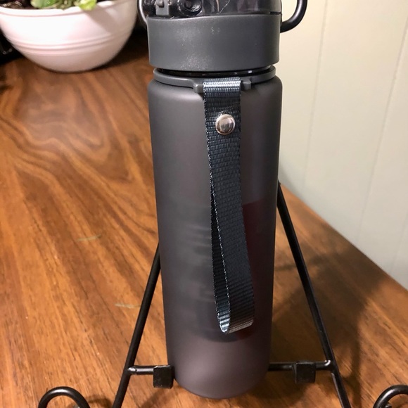 Pokémon Sports Water Bottle - Picture 4 of 4